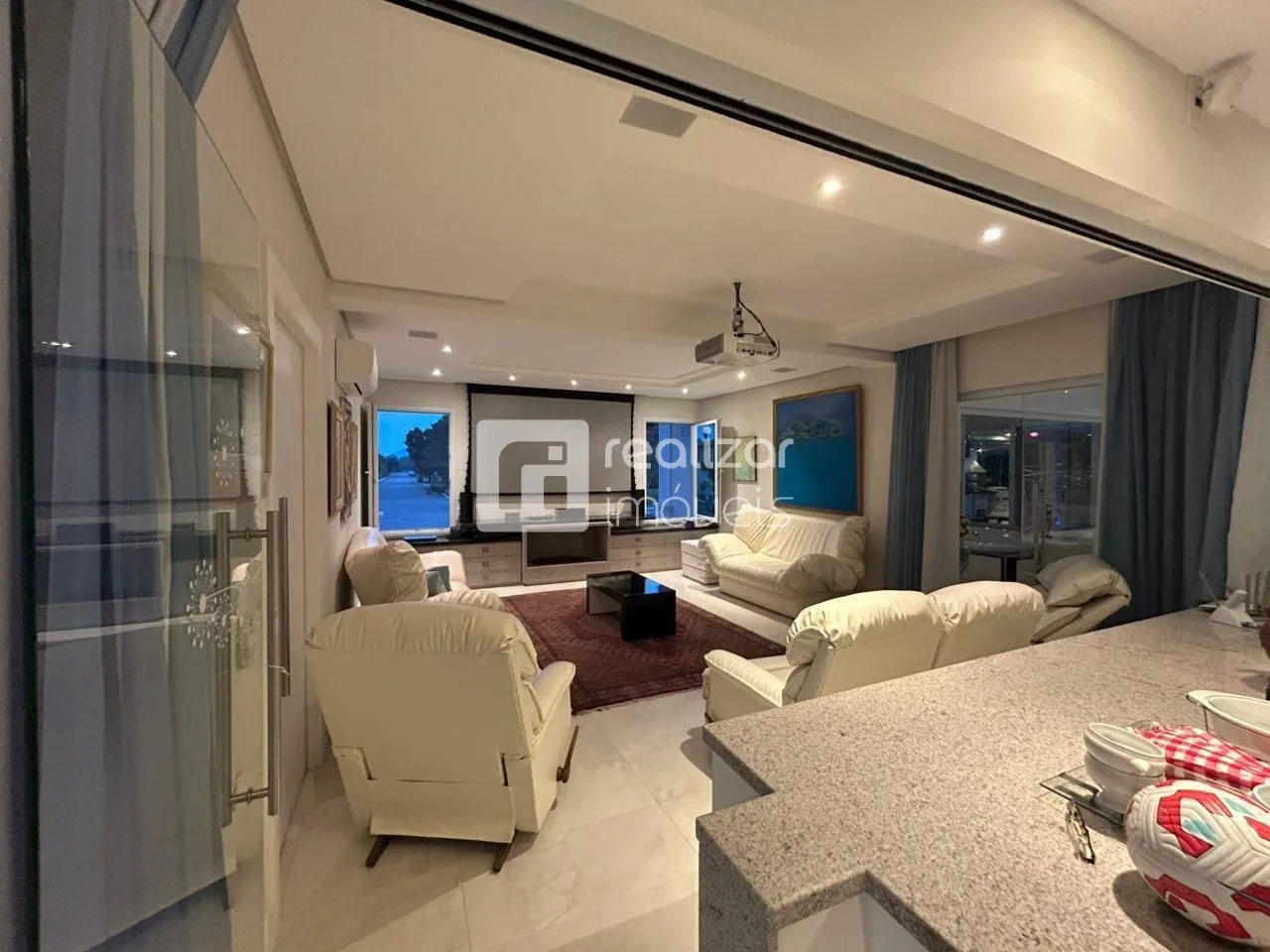 House with 7 bedrooms and a private garden — photo 3
