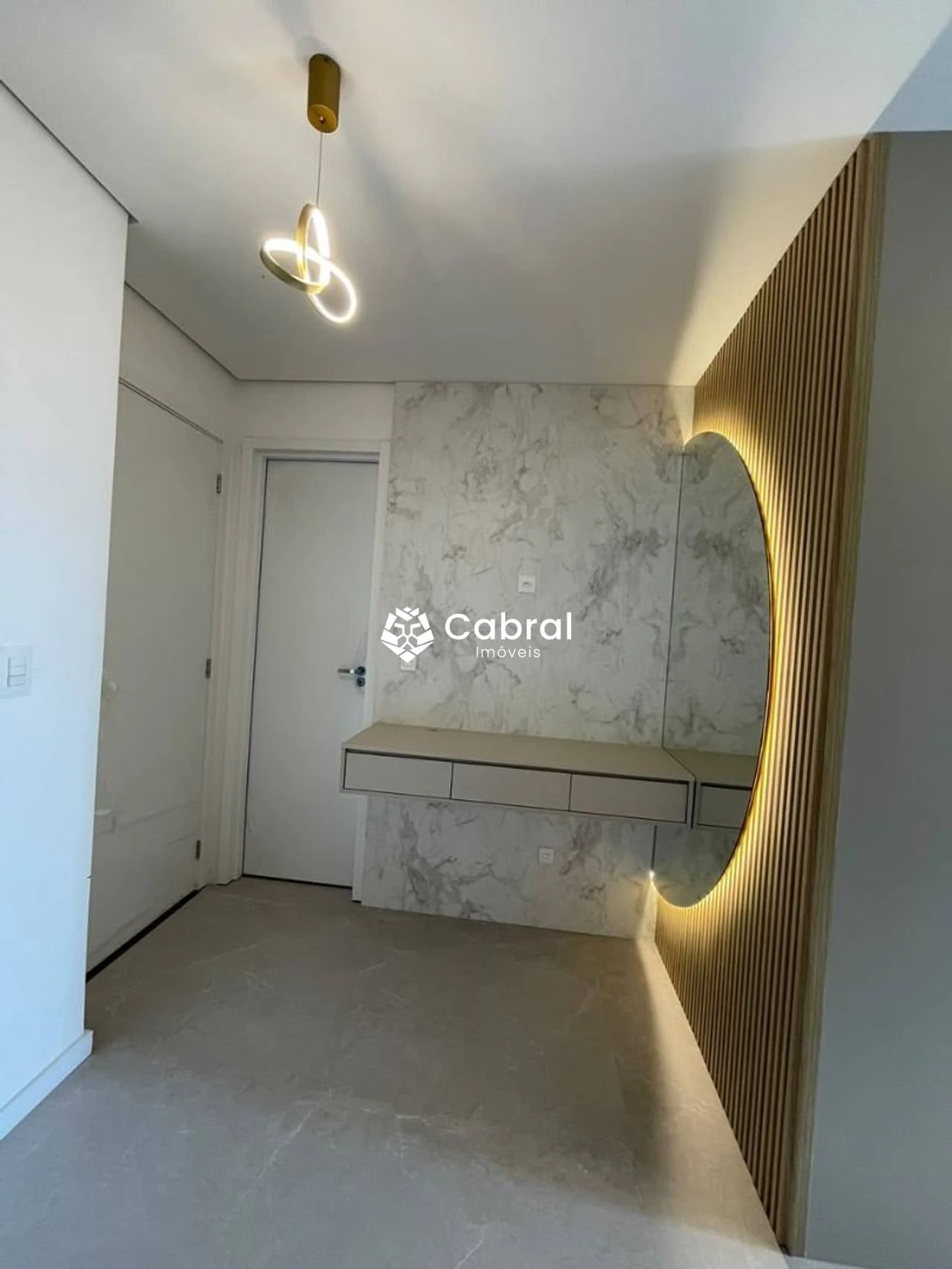 Furnished apartment, 34 m², with a glass-enclosed balcony — photo 13