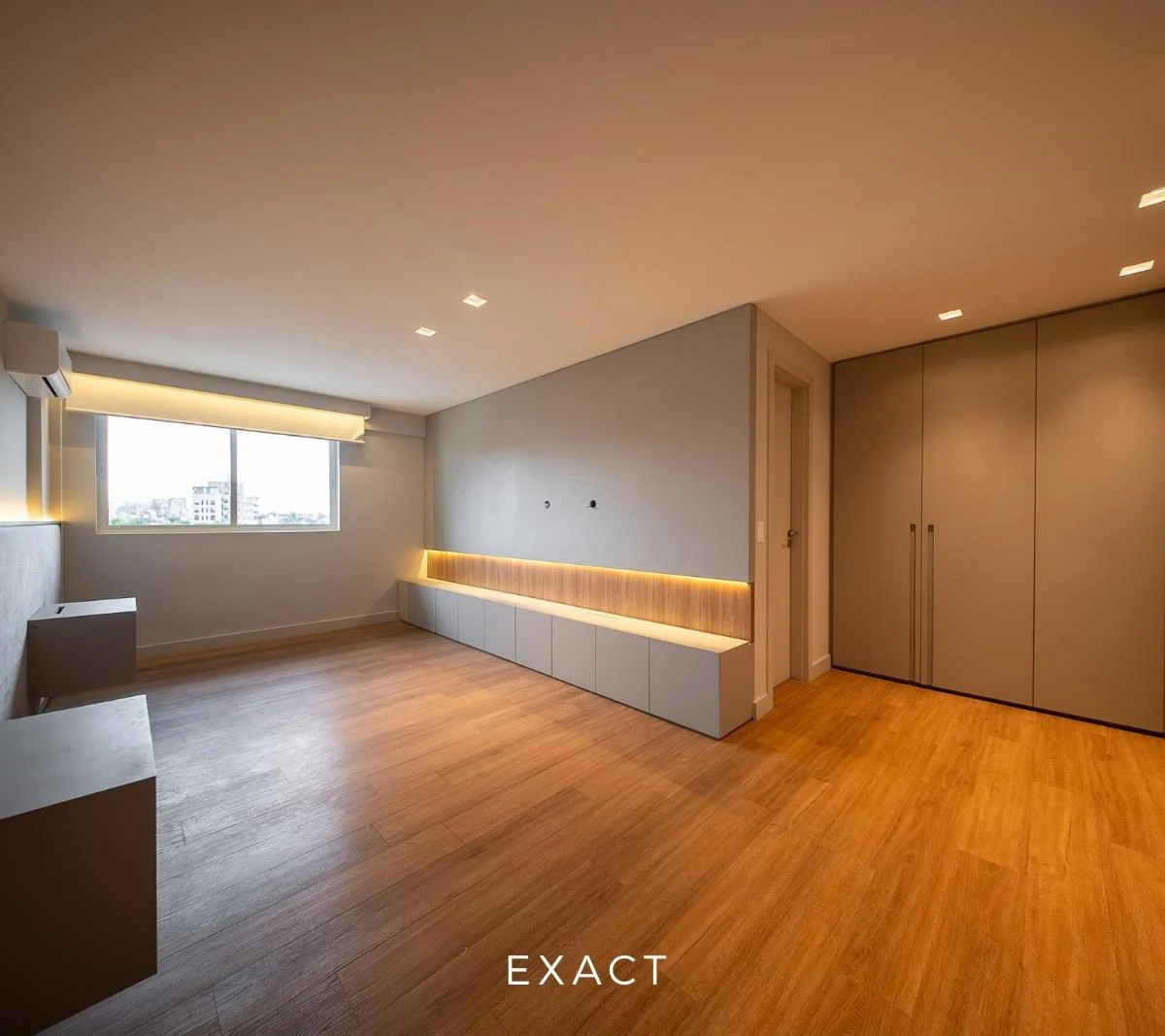 3-bedroom apartment in a building with a gym — photo 17