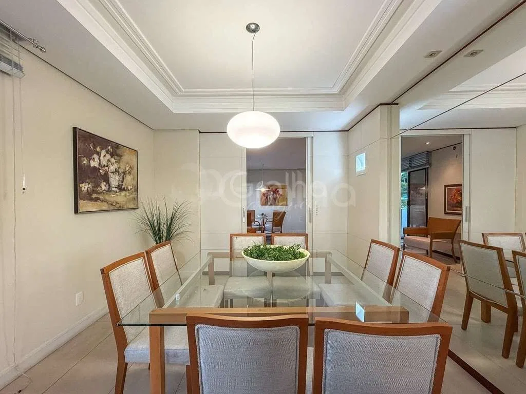Квартира з 4 спальнями та заскленим балконом — photo 22