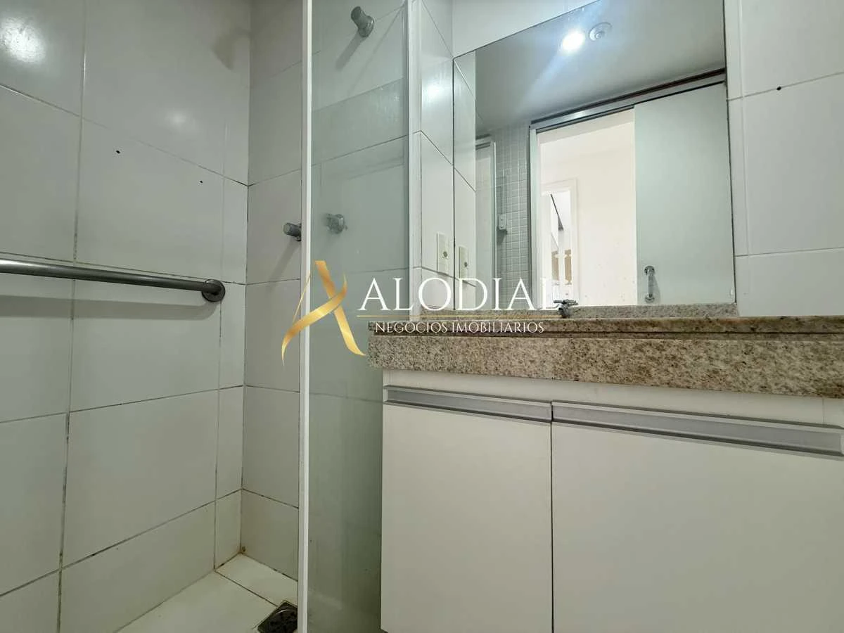 60 m² apartment with 2 bedrooms and 2 bathrooms — photo 13