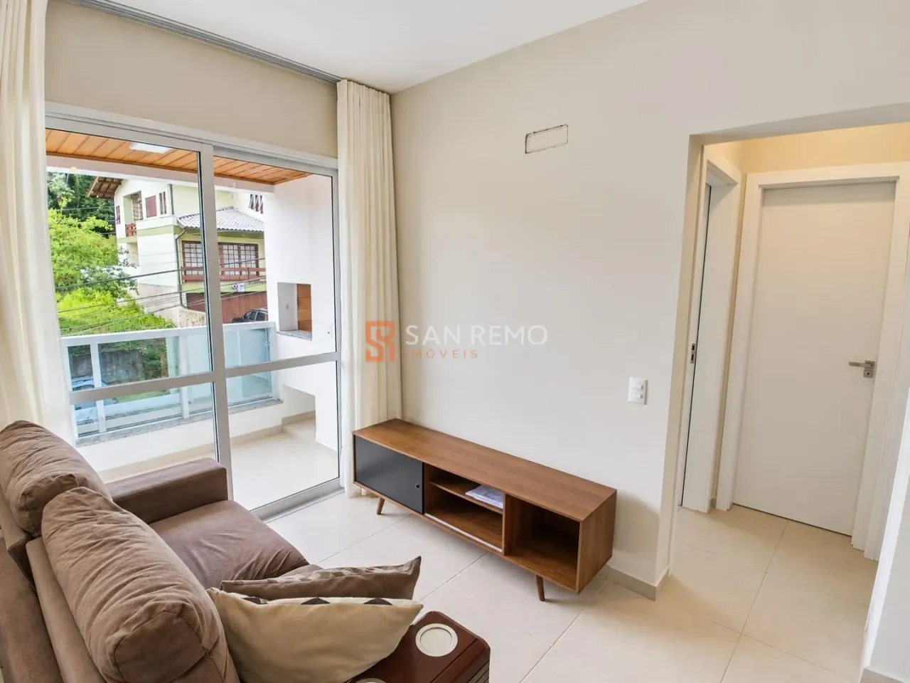 2-bedroom apartment with a washing machine — photo 3