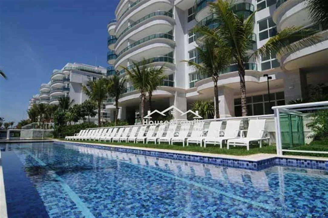 Furnished apartment with 4 bedrooms and 5 bathrooms — photo 43