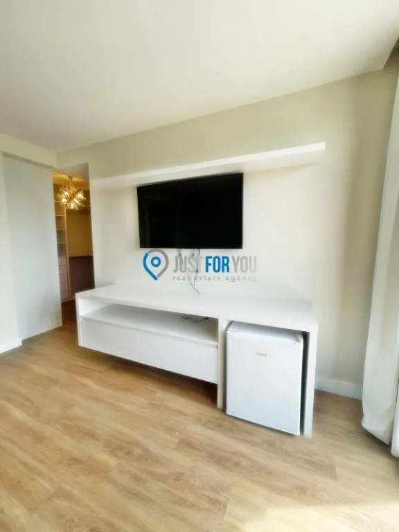Furnished house with 4 en-suites and 330 m² plus 2 parking — photo 25