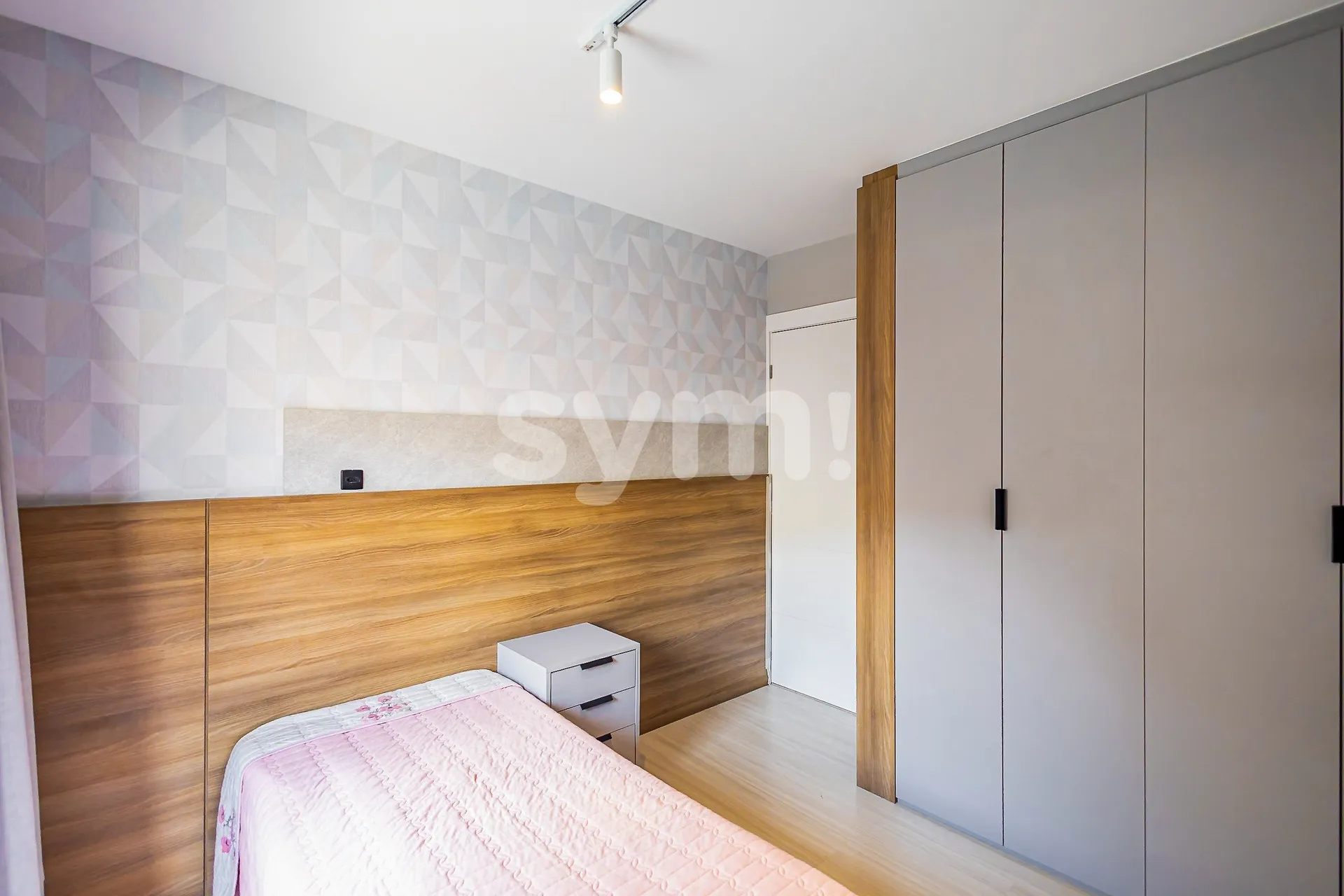 172 m² condominium house with open-plan kitchen — photo 21