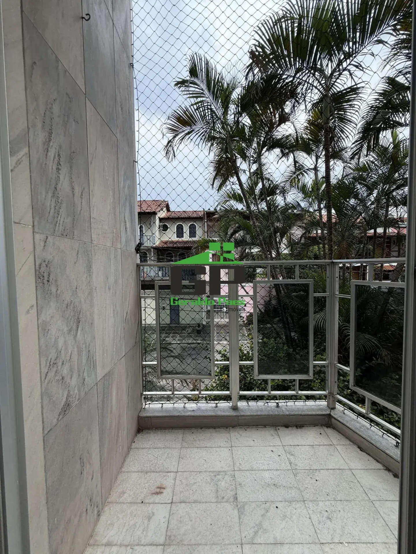 3-bedroom apartment with a washing machine — photo 12