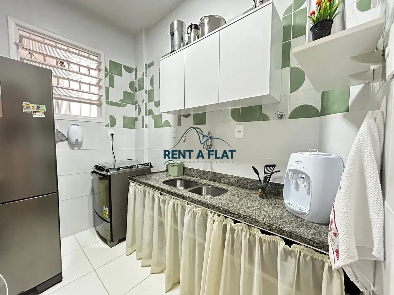 Furnished 2-bedroom apartment with 80 m² — photo 2