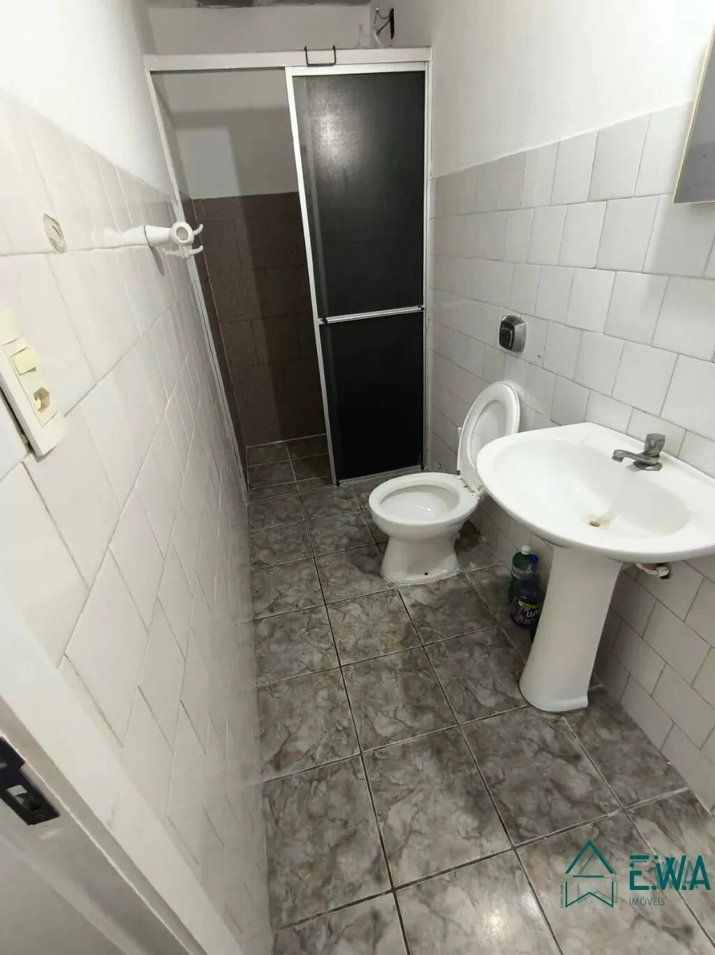 Unfurnished 3-bedroom apartment with 1 bathroom — photo 5