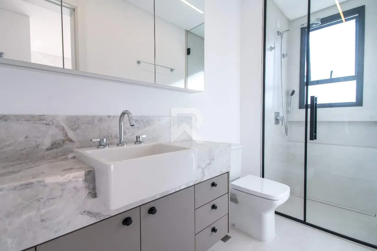 Apartamento amueblado de 2 dormitorios con balcón gourmet y 2 plazas — photo 22