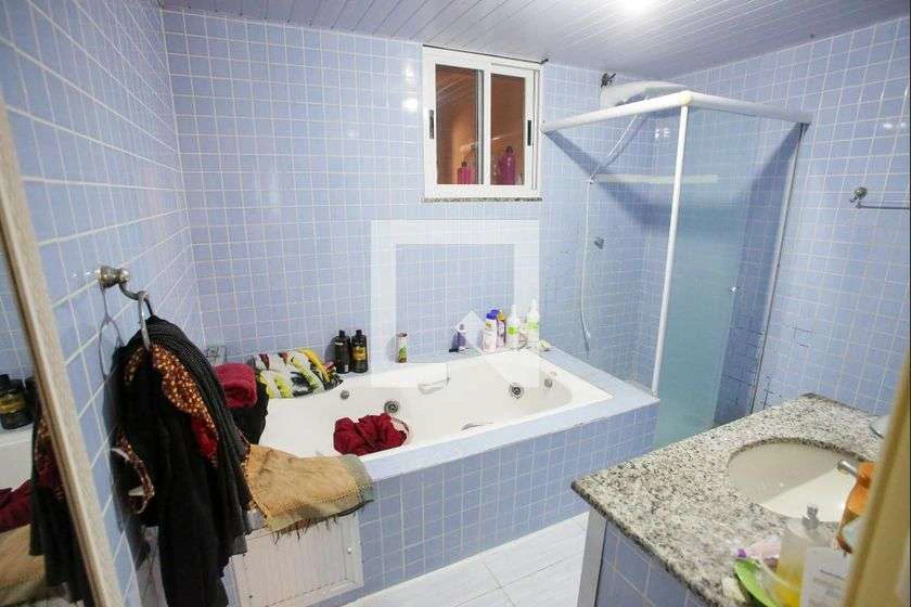Furnished house with 3 bedrooms and a gas stove kitchen — photo 11