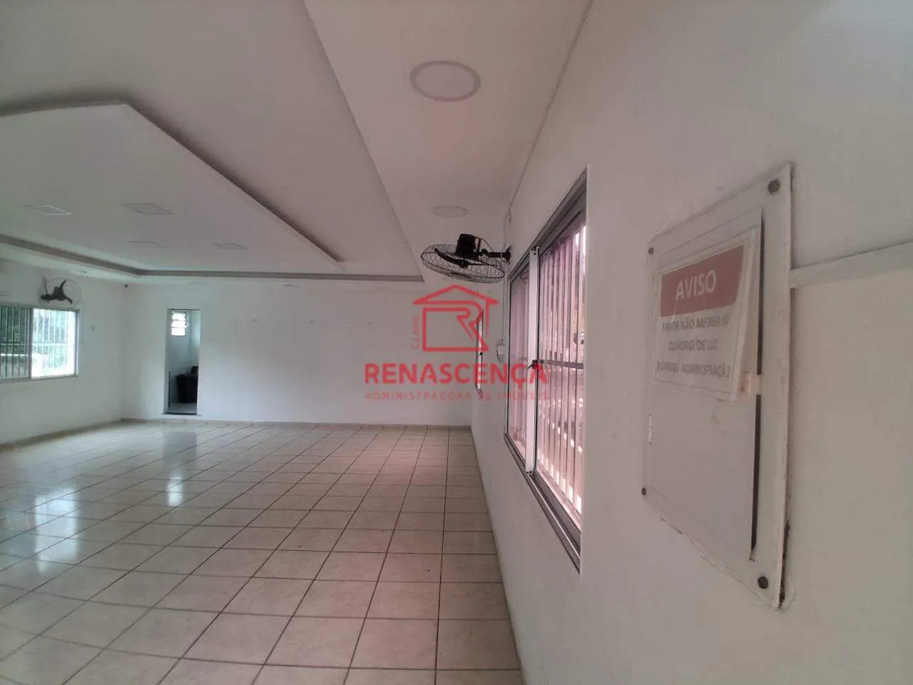 Apartamento de 2 quartos em condomínio com piscina — photo 7