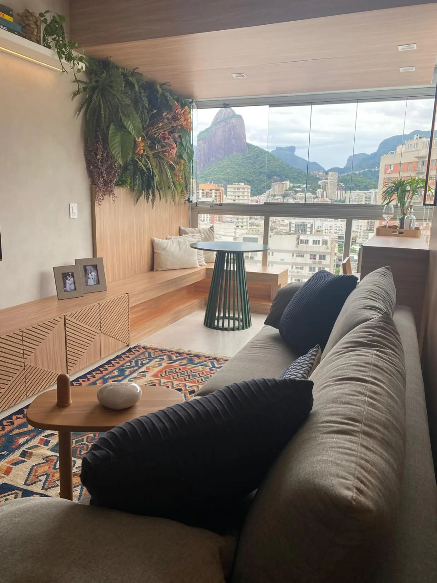 Furnished apartment, 80 m², with floor-to-ceiling windows — photo 7