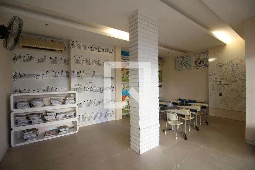 Apartamento amueblado de 3 dormitorios con balcón acristalado — photo 24