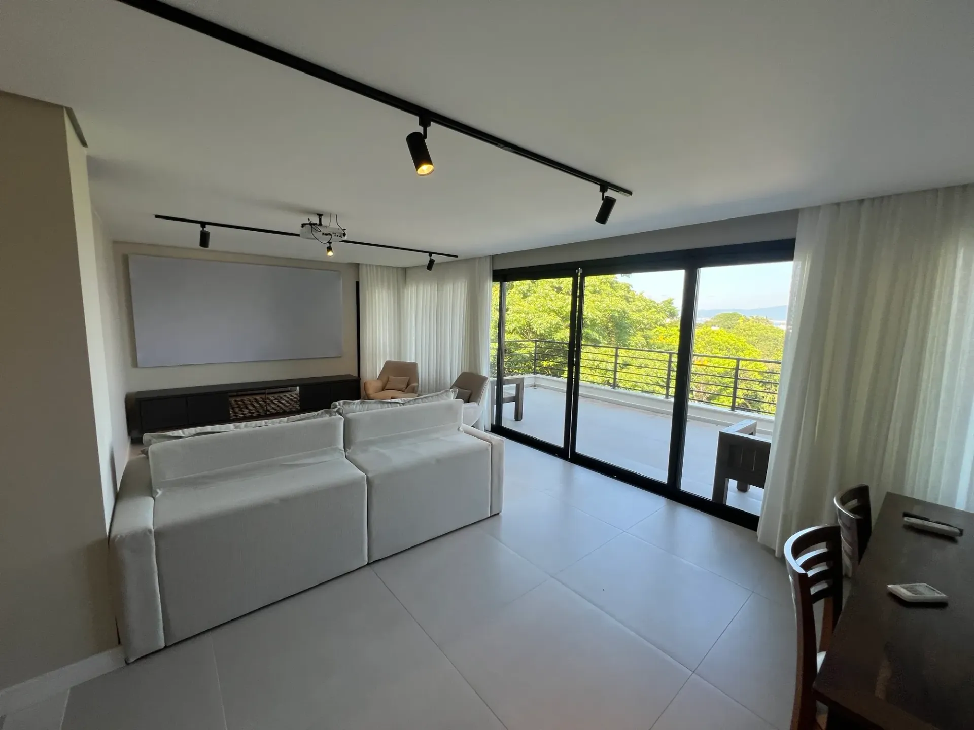 Gated condo house with 6 en-suite bedrooms and 7 baths — photo 14