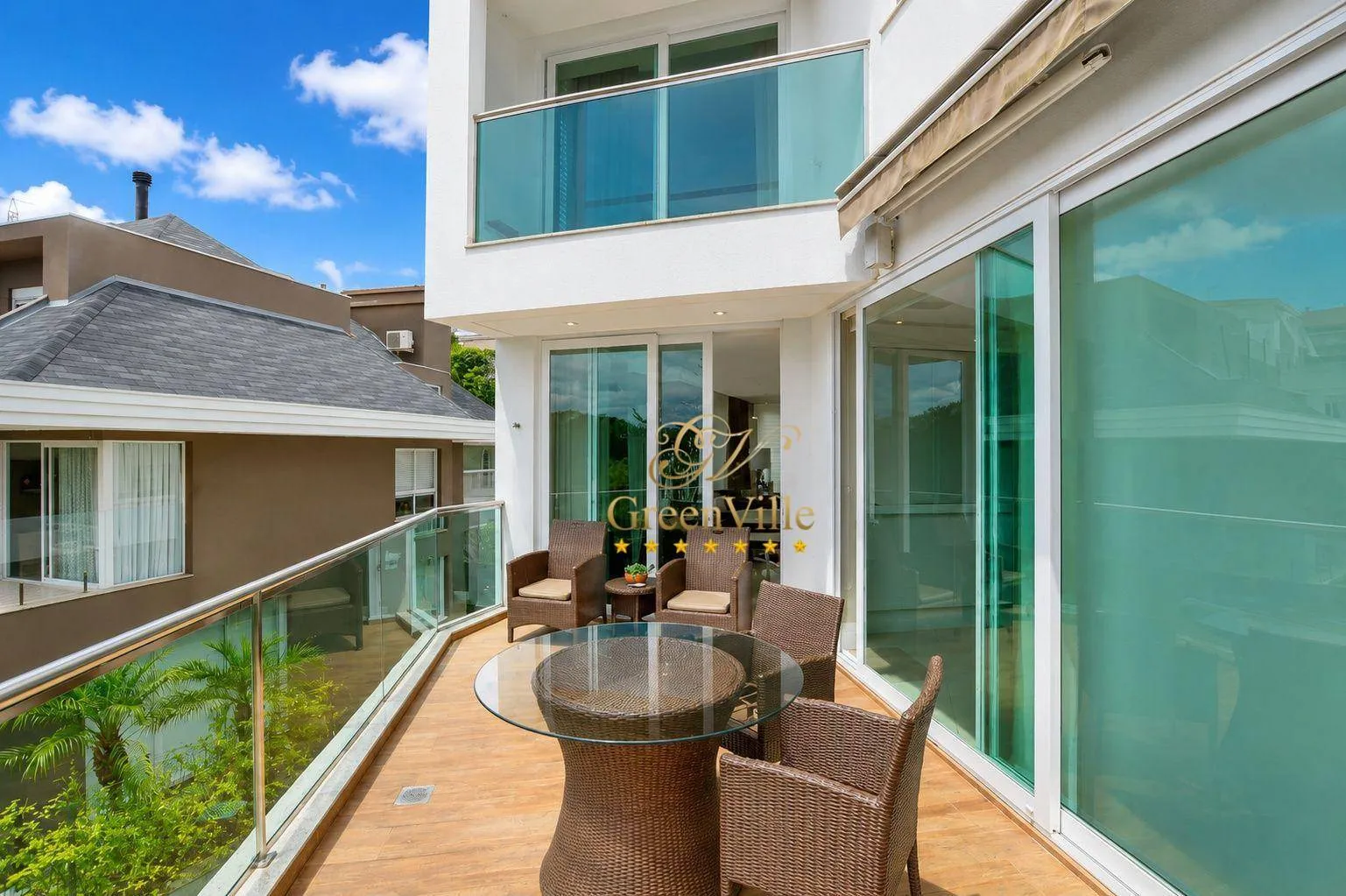 House with 4 en-suite bedrooms and private BBQ — photo 6
