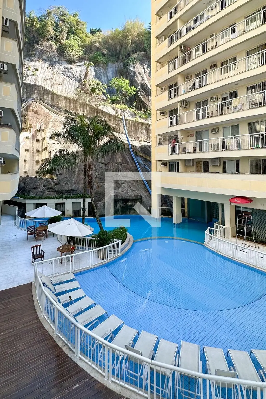 Mountain view in a 3-bedroom apartment, 87 m² — photo 27