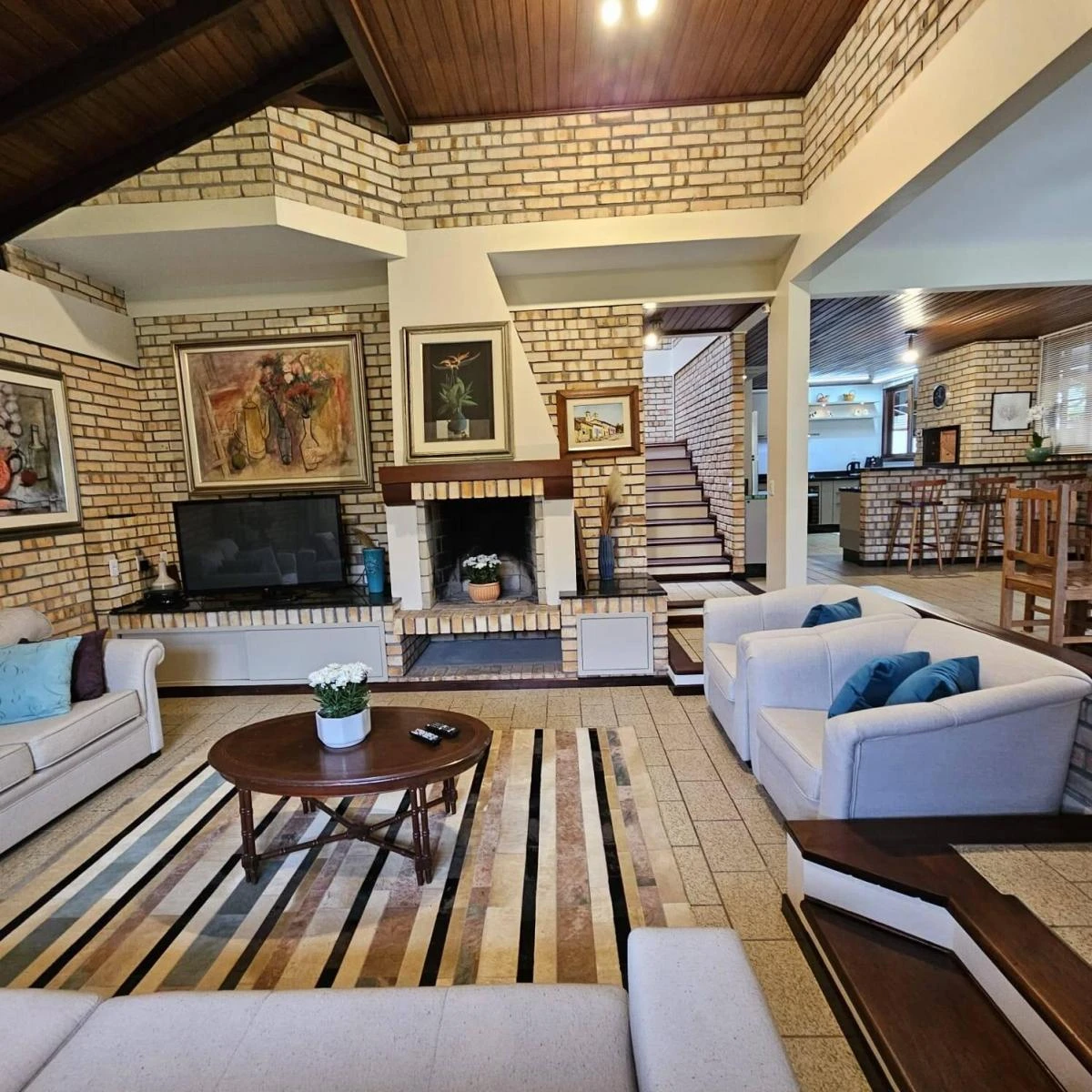 Стиральная машина и 4 спальни: дом 280 м² — photo 16