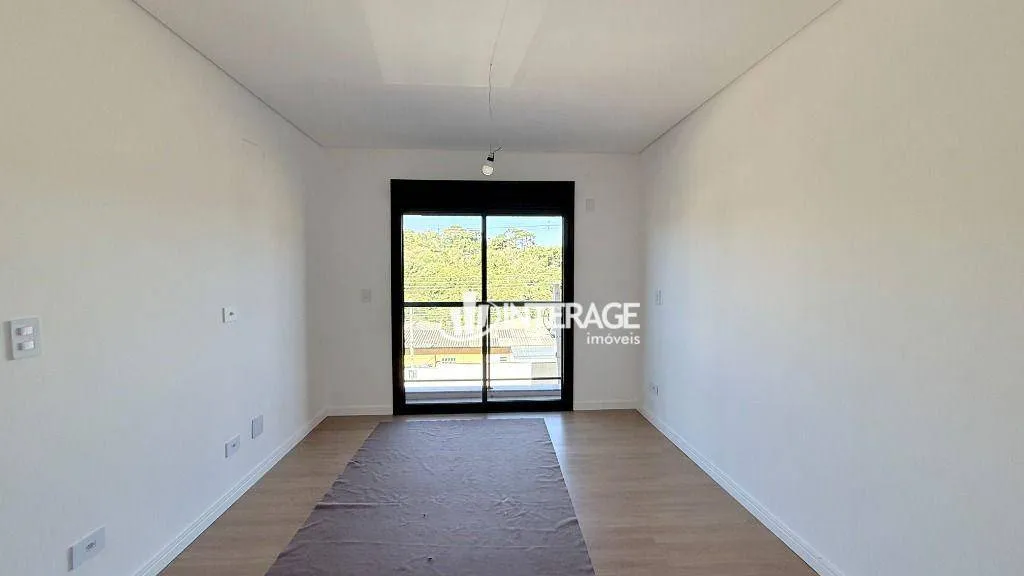 3-suite townhouse with private BBQ and garden — photo 19