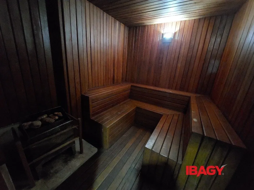Apartamento com 3 dormitórios, 1 suíte e 130 m² — photo 20