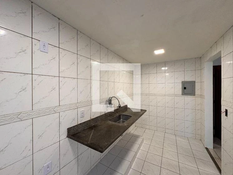 One-bedroom apartment in a building with a pool — photo 5