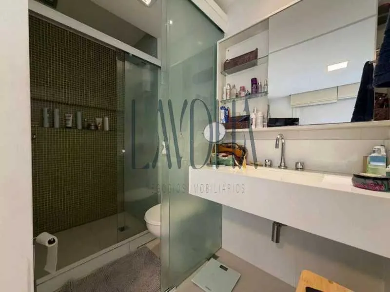 Furnished 3-bedroom apartment with 4 bathrooms — photo 3