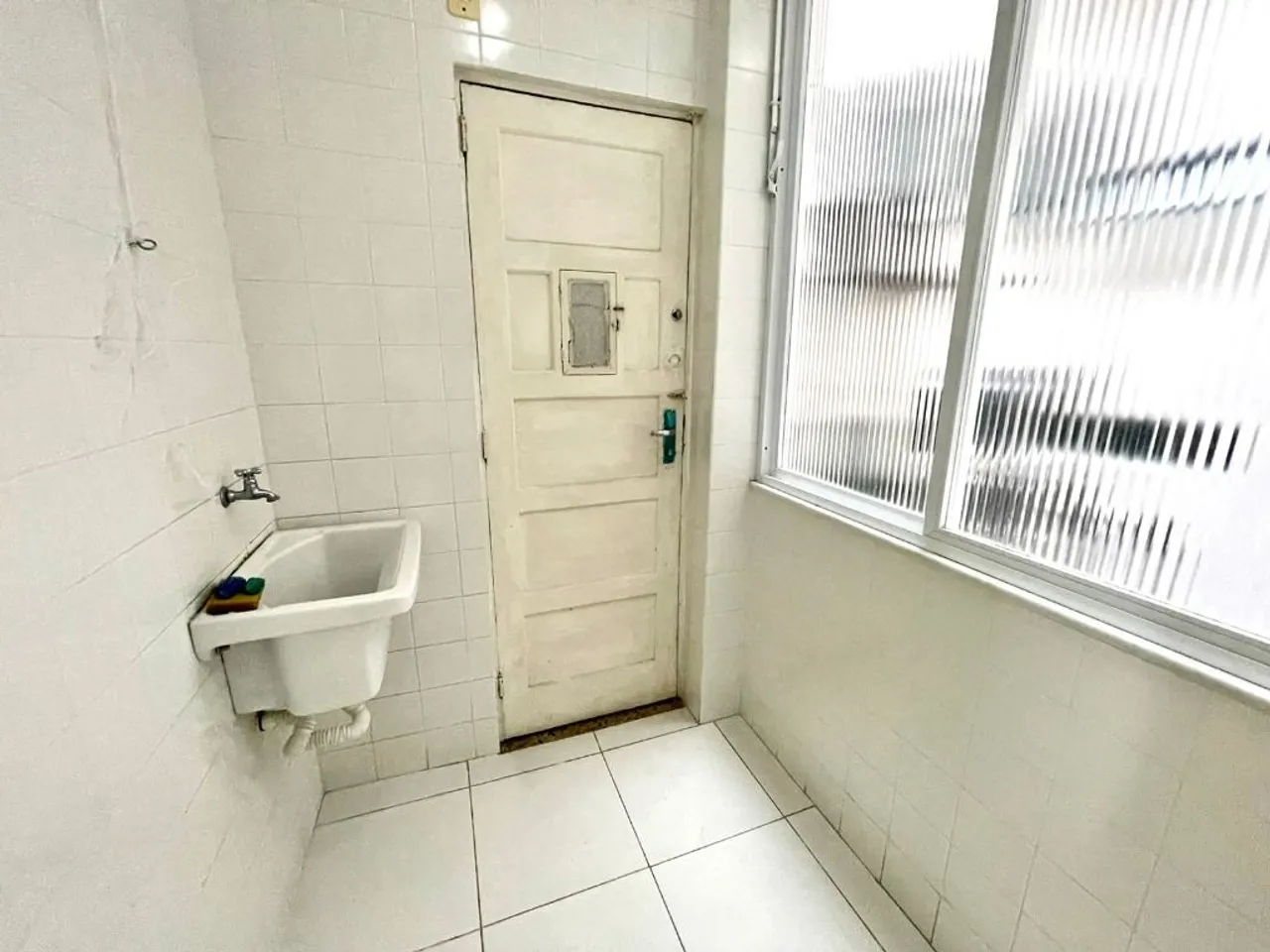 80 m² rental apartment with 2 bedrooms and balcony — photo 8