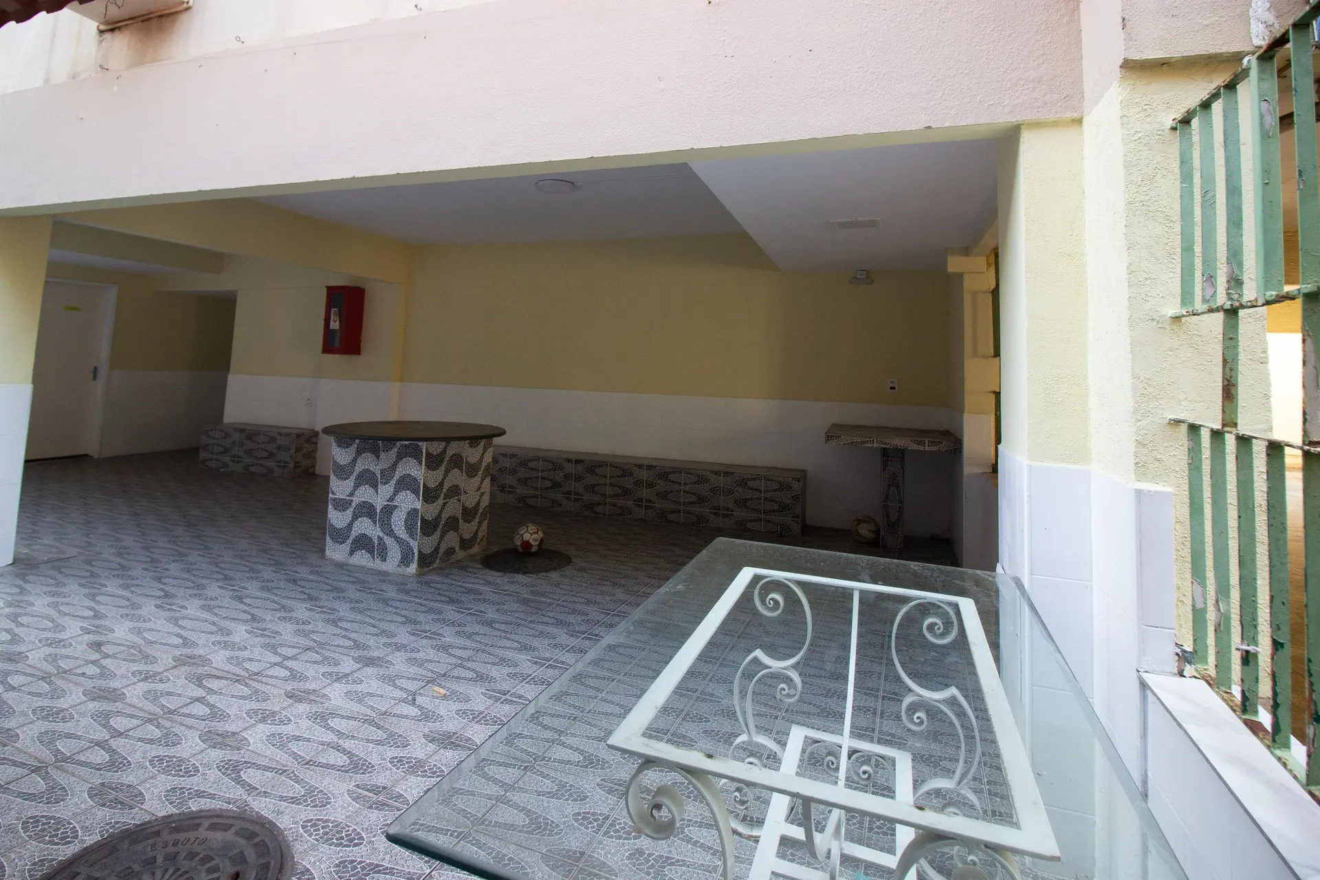 Furnished 2-bedroom apartment with 1 parking space — photo 37