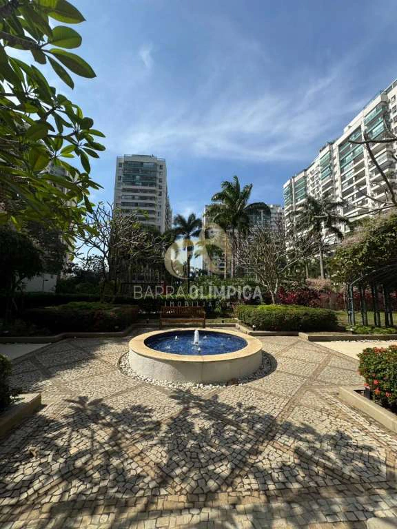 Furnished 2-bedroom apartment with a private BBQ — photo 27