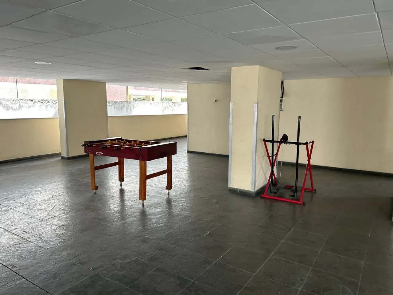 Unfurnished apartment with 3 bedrooms and 5 bathrooms — photo 48