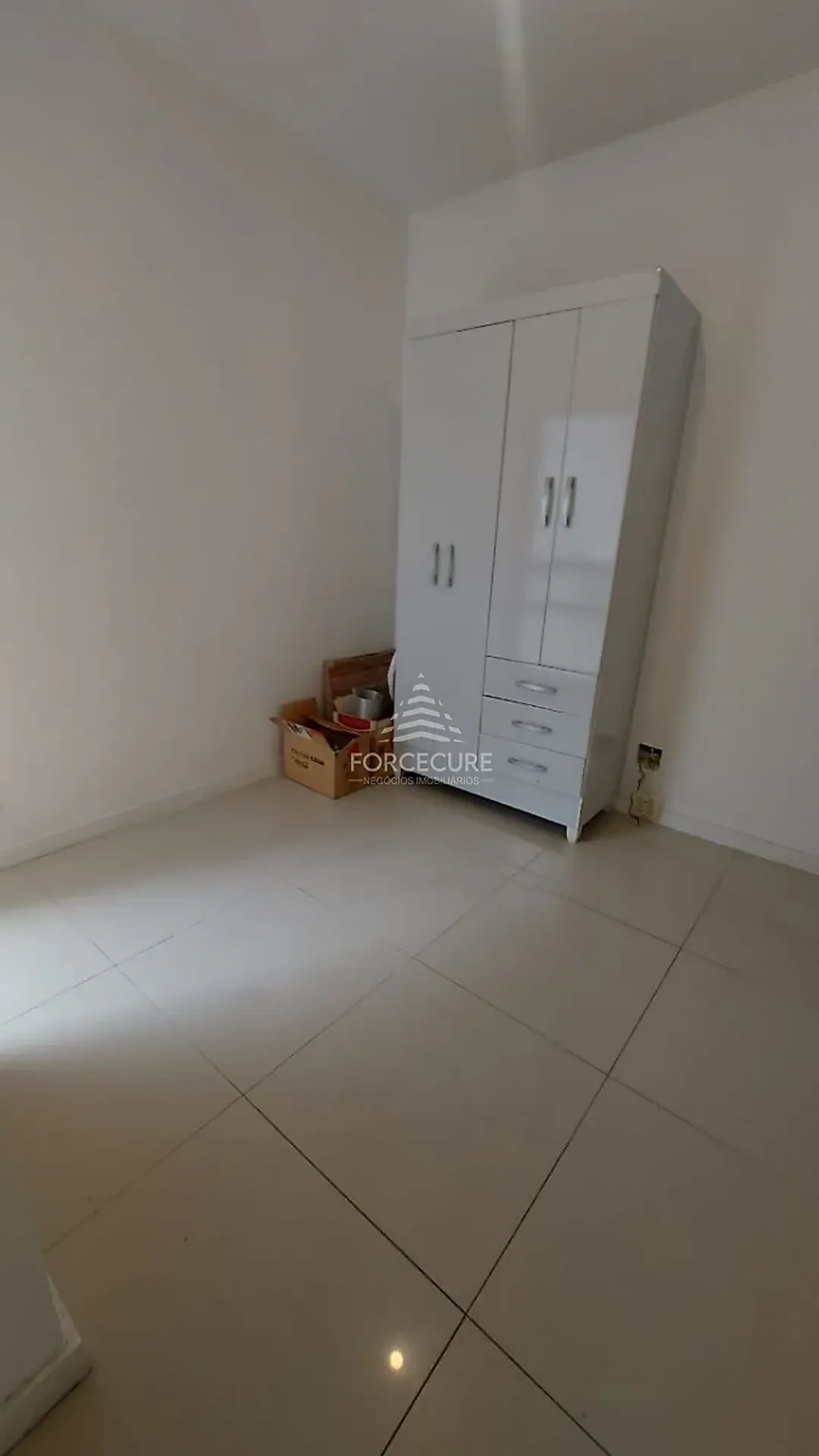 2-bedroom apartment, 1 with its own bathroom, 111 m² — photo 31