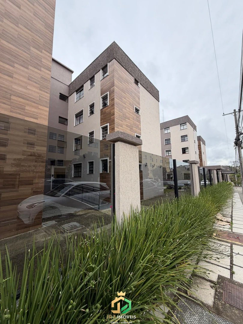3-bedroom apartment with wood or laminate floors in Curitiba — photo 18