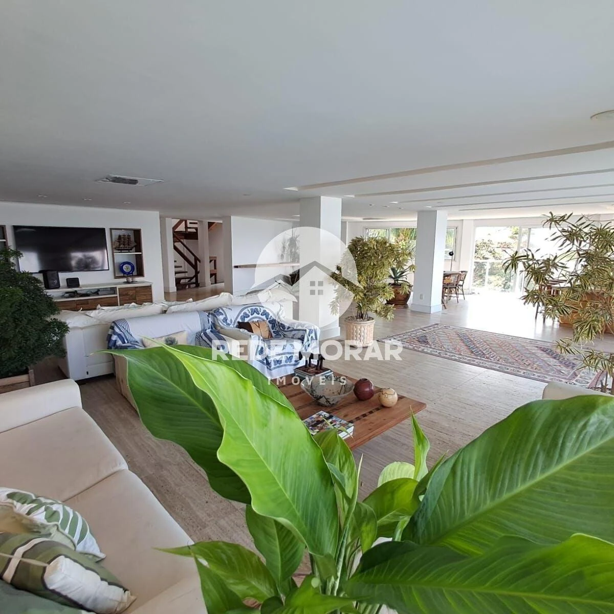 Furnished house, 1450 m², with a water view — photo 29