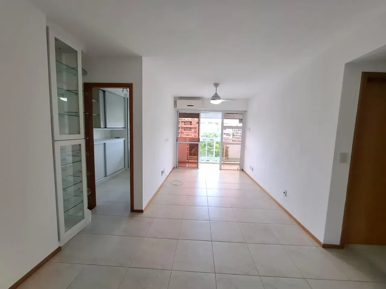 Apartamento de 2 quartos com 3 banheiros e cozinha fechada — photo 7