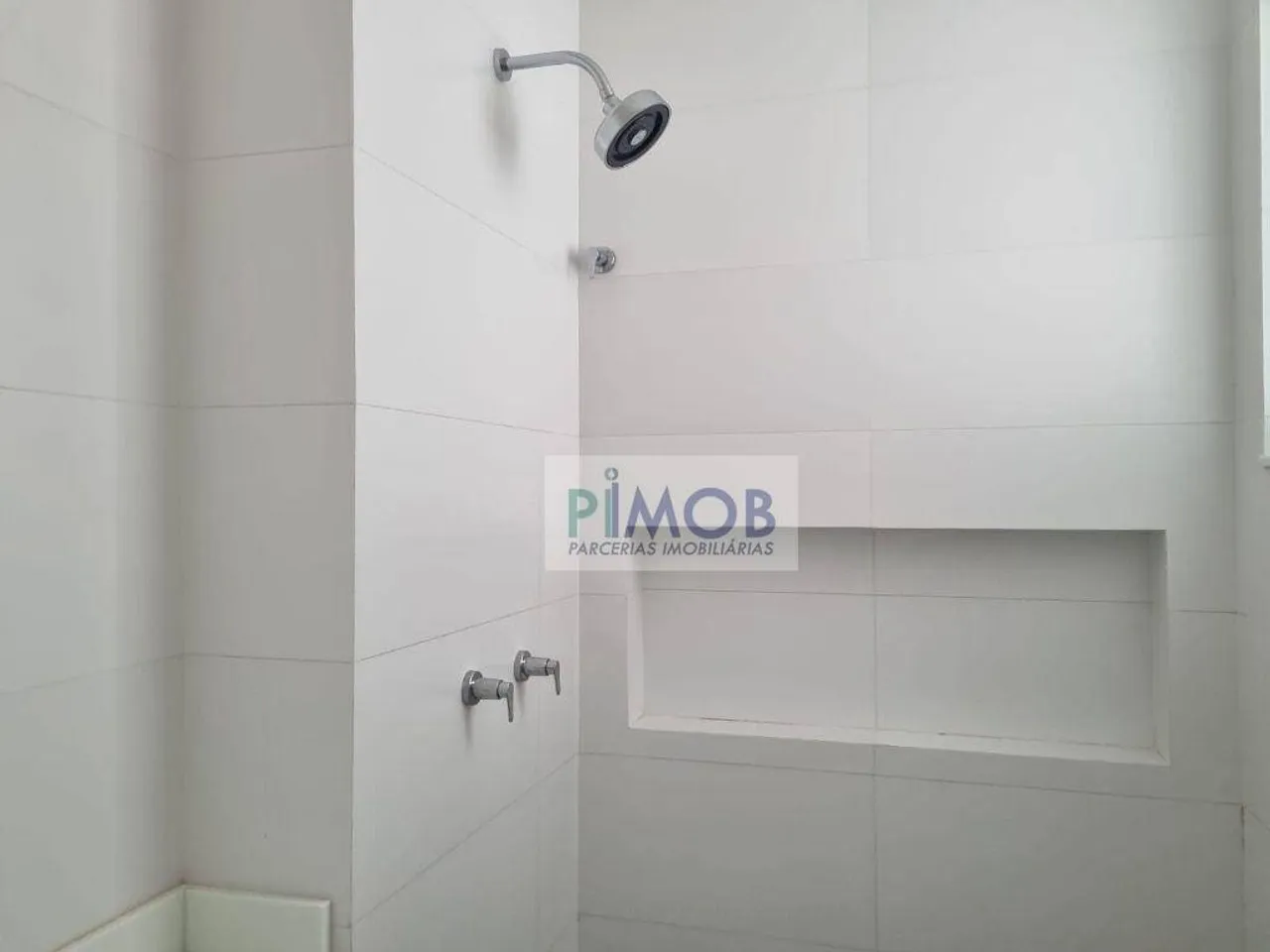 2-bedroom apartment with open-plan gas kitchen — photo 5