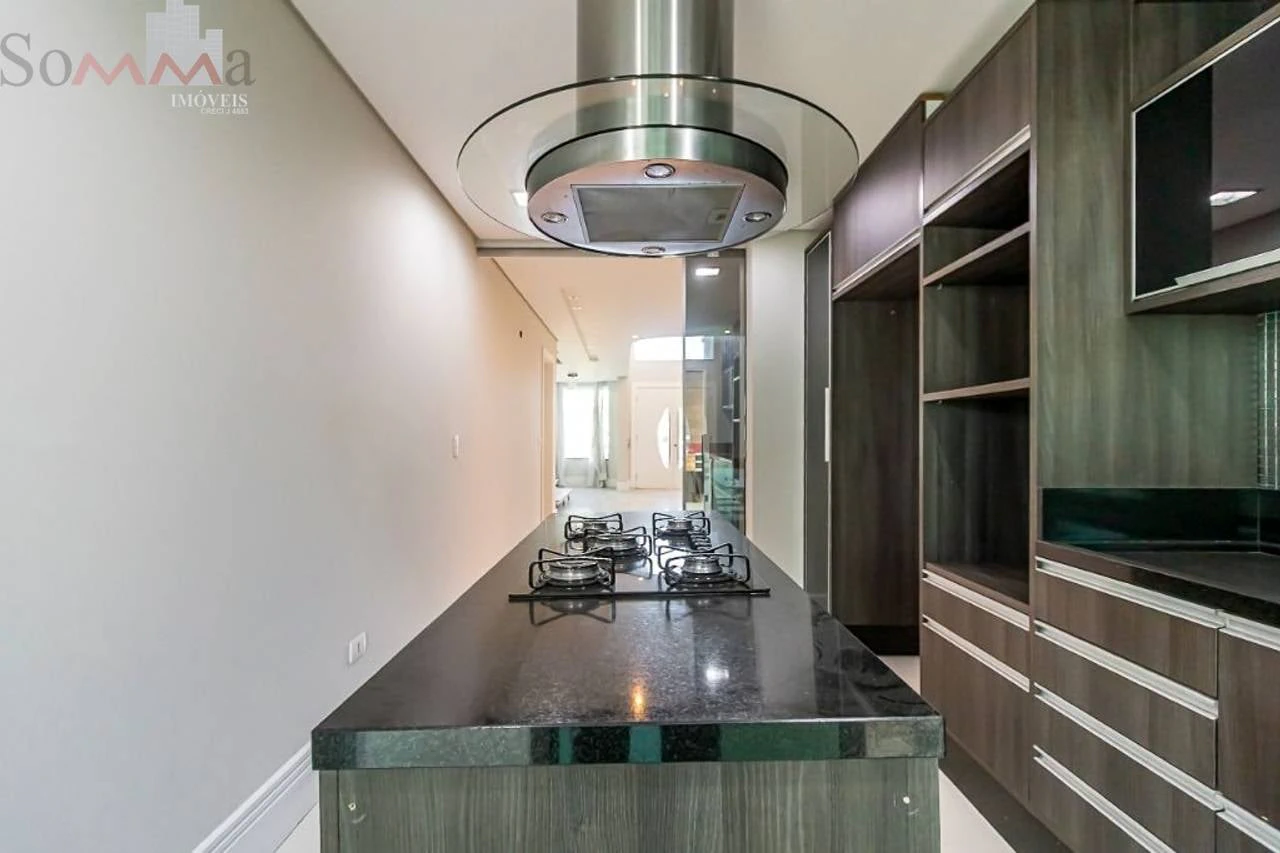 House, 323 m², with a private pool — photo 19