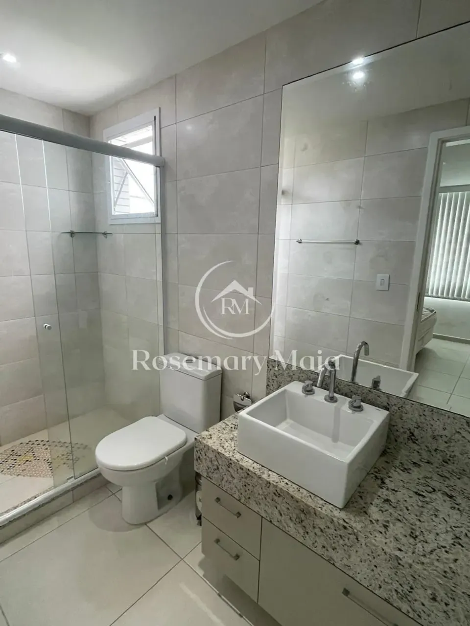 Apartamento mobiliado com 3 quartos, 5 banheiros e 3 vagas — photo 6