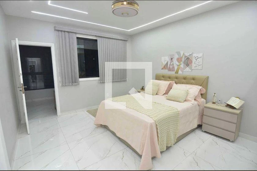 270 m² house with floor-to-ceiling windows and a home office — photo 9