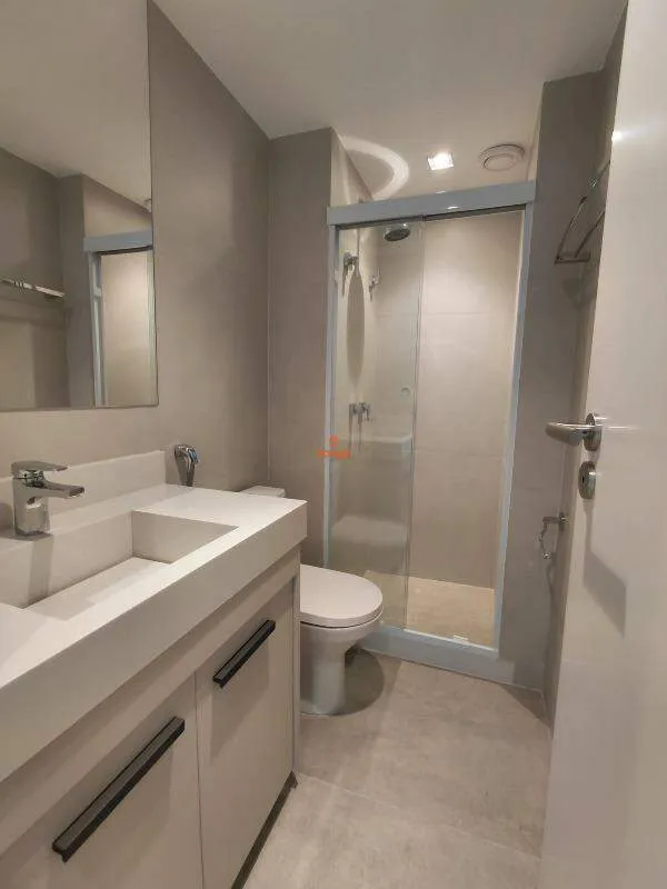 Apartment with 3 bedrooms, 2 bathrooms and enclosed balcony — photo 24