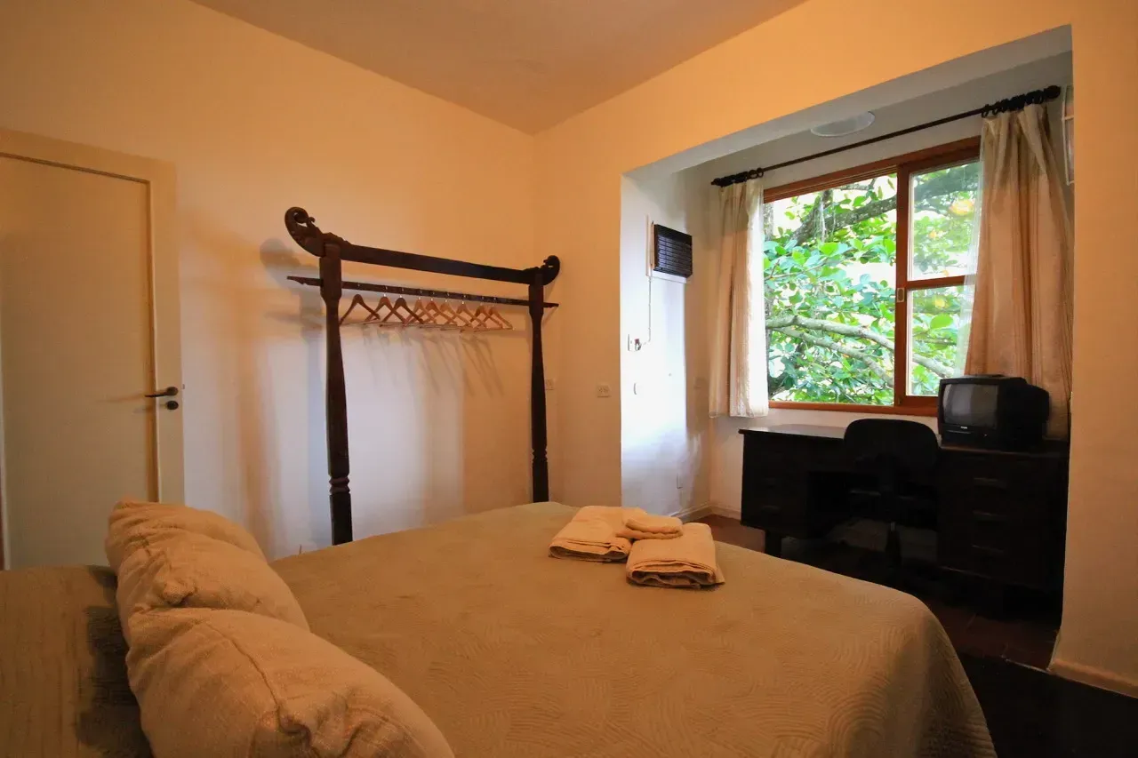 Furnished 2-bedroom apartment with 2 bathrooms — photo 9
