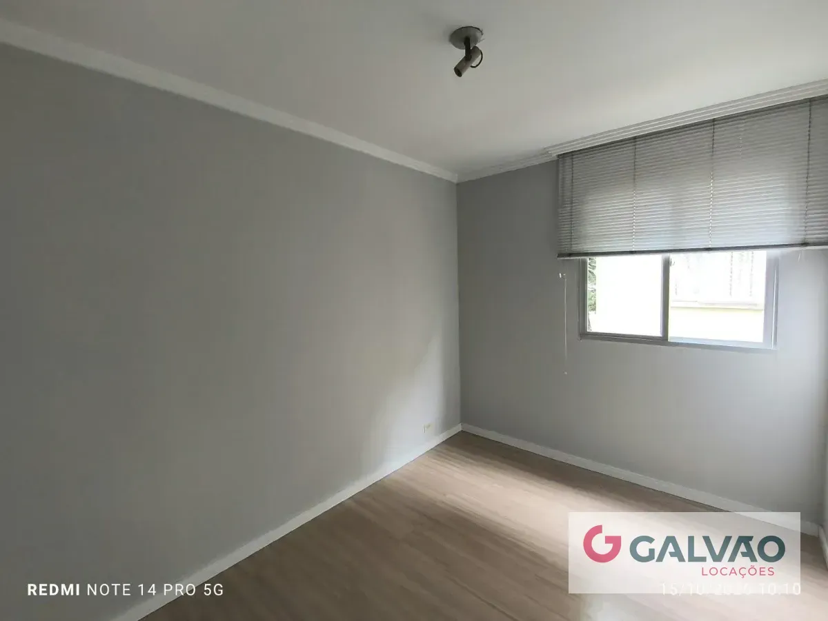 Home office in a 3-bedroom apartment, 49 m² — photo 6
