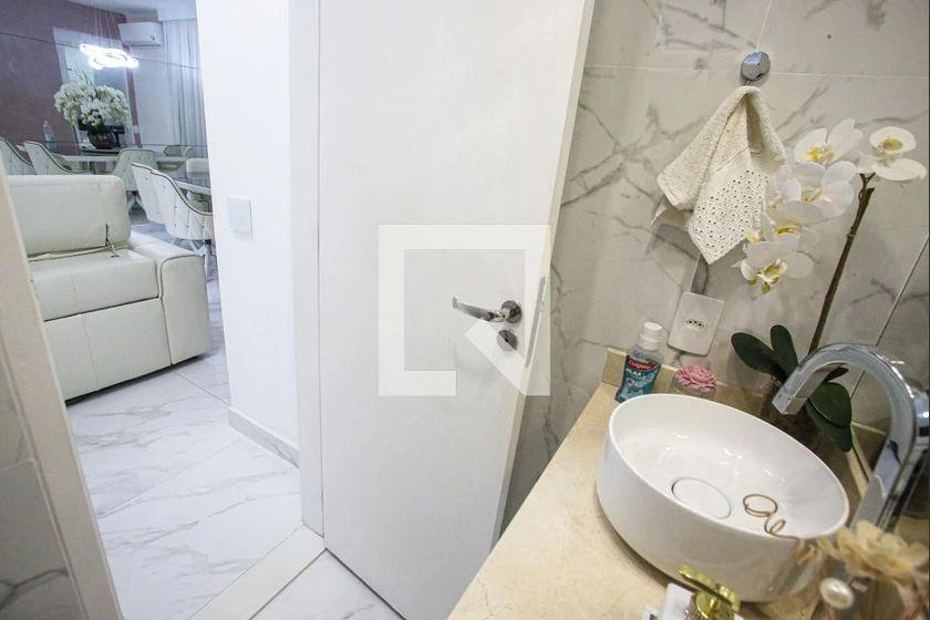 Furnished house with 4 bedrooms and 167 m² — photo 39