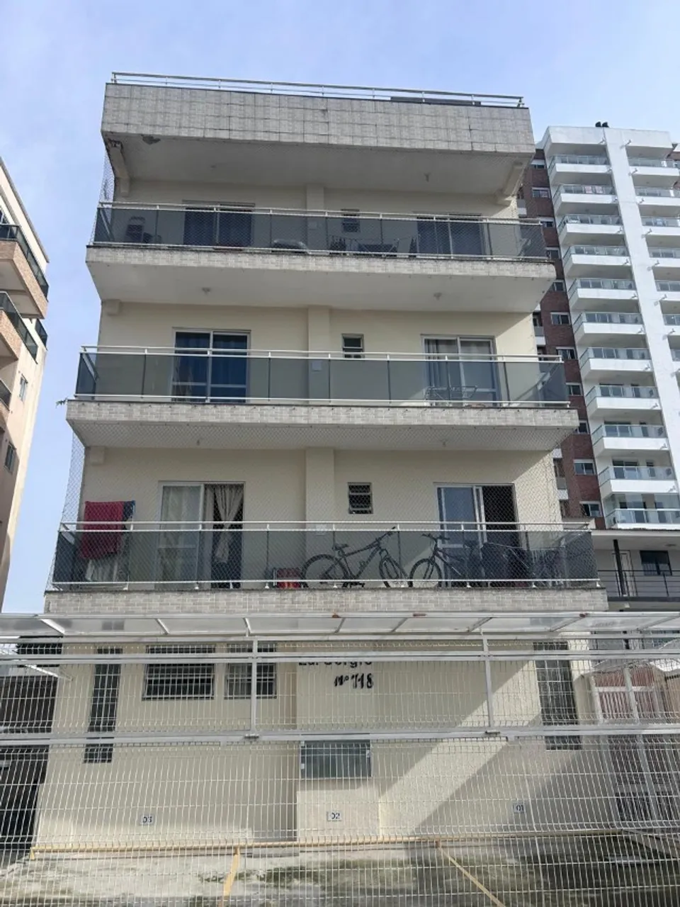 1-bedroom apartment 40 m² with a glass shower enclosure — photo 17