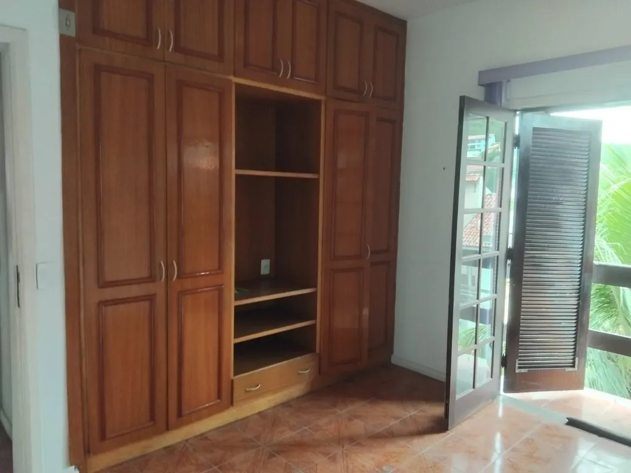 Triplex house with 7 bedrooms and 5 bathrooms — photo 27