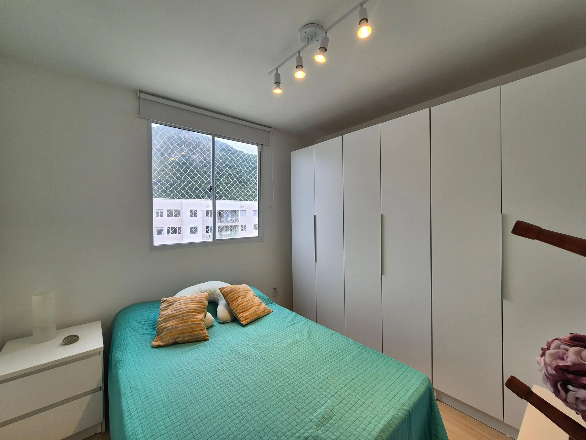 2-bedroom apartment with a home office — photo 5