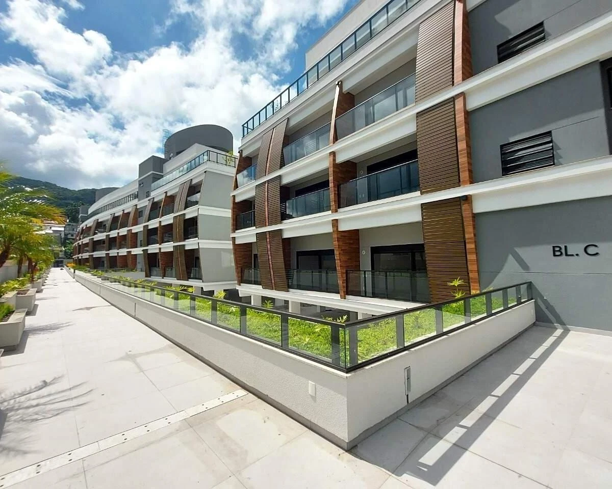 Furnished apartment, 48 m², with a mountain view — photo 34