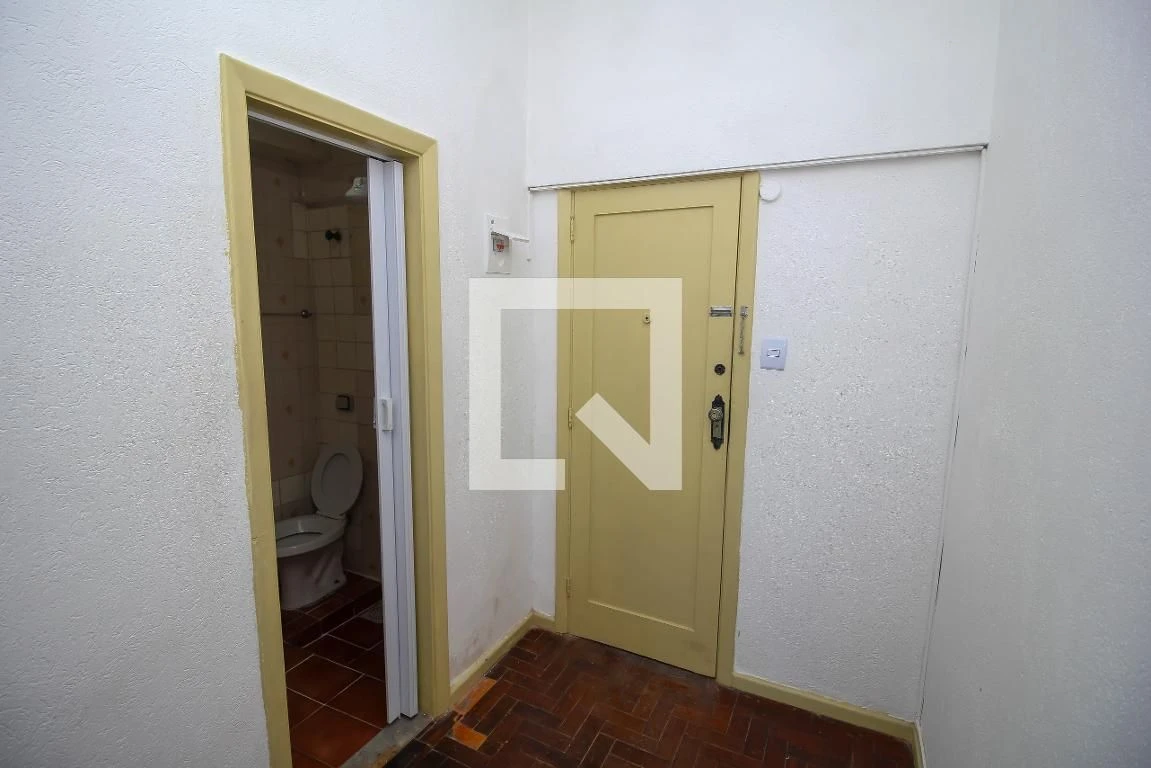 Unfurnished studio with a kitchenette and 1 bedroom — photo 20