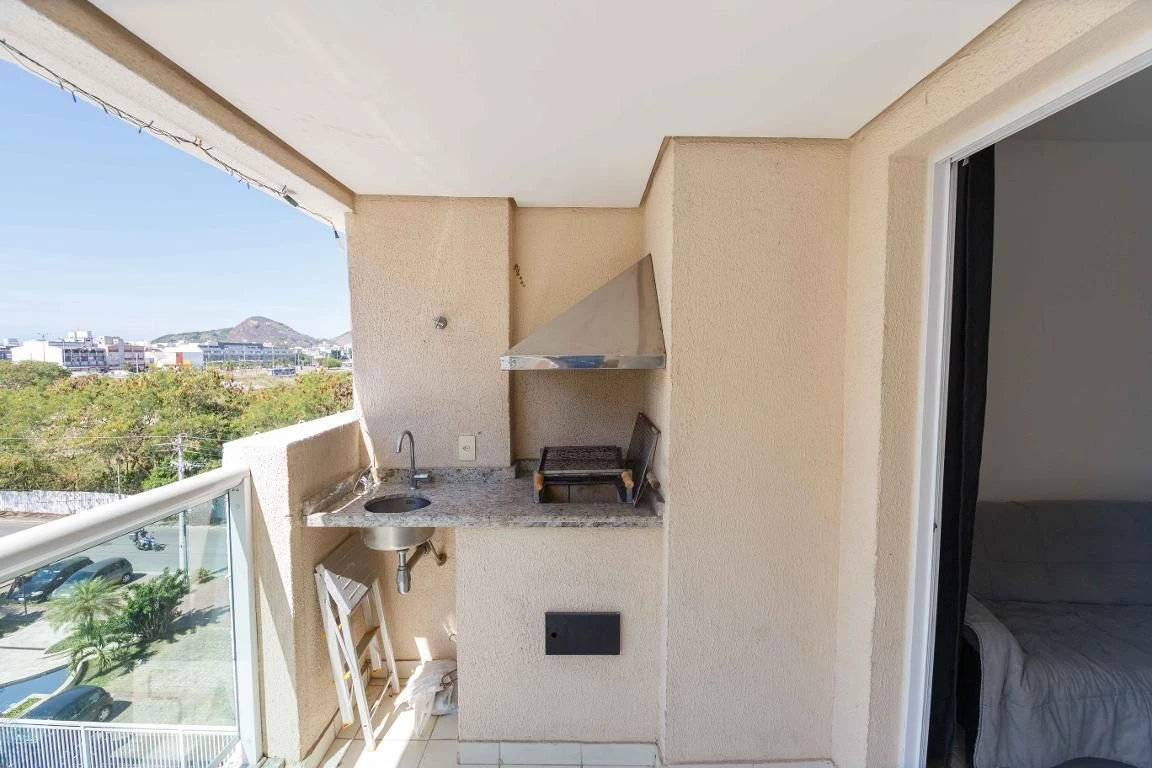 Furnished 3-bedroom apartment with private BBQ — photo 4