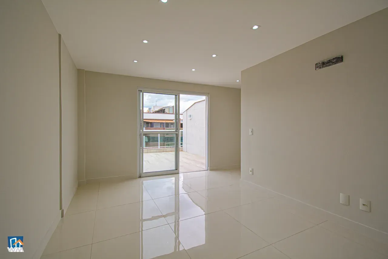 Duplex penthouse with 4 bedrooms and balcony — photo 7