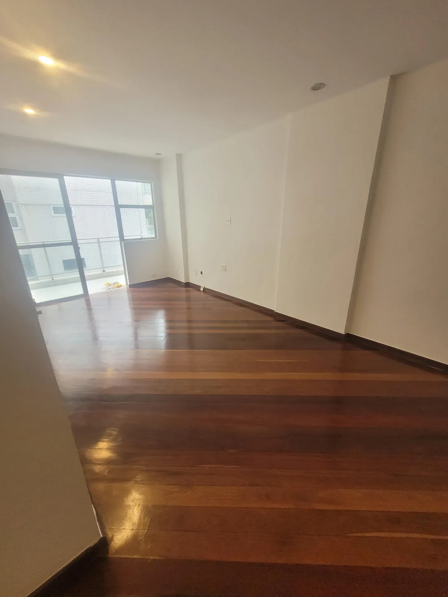 Квартира 106 м² з 2 спальнями та 3 ванними — photo 5