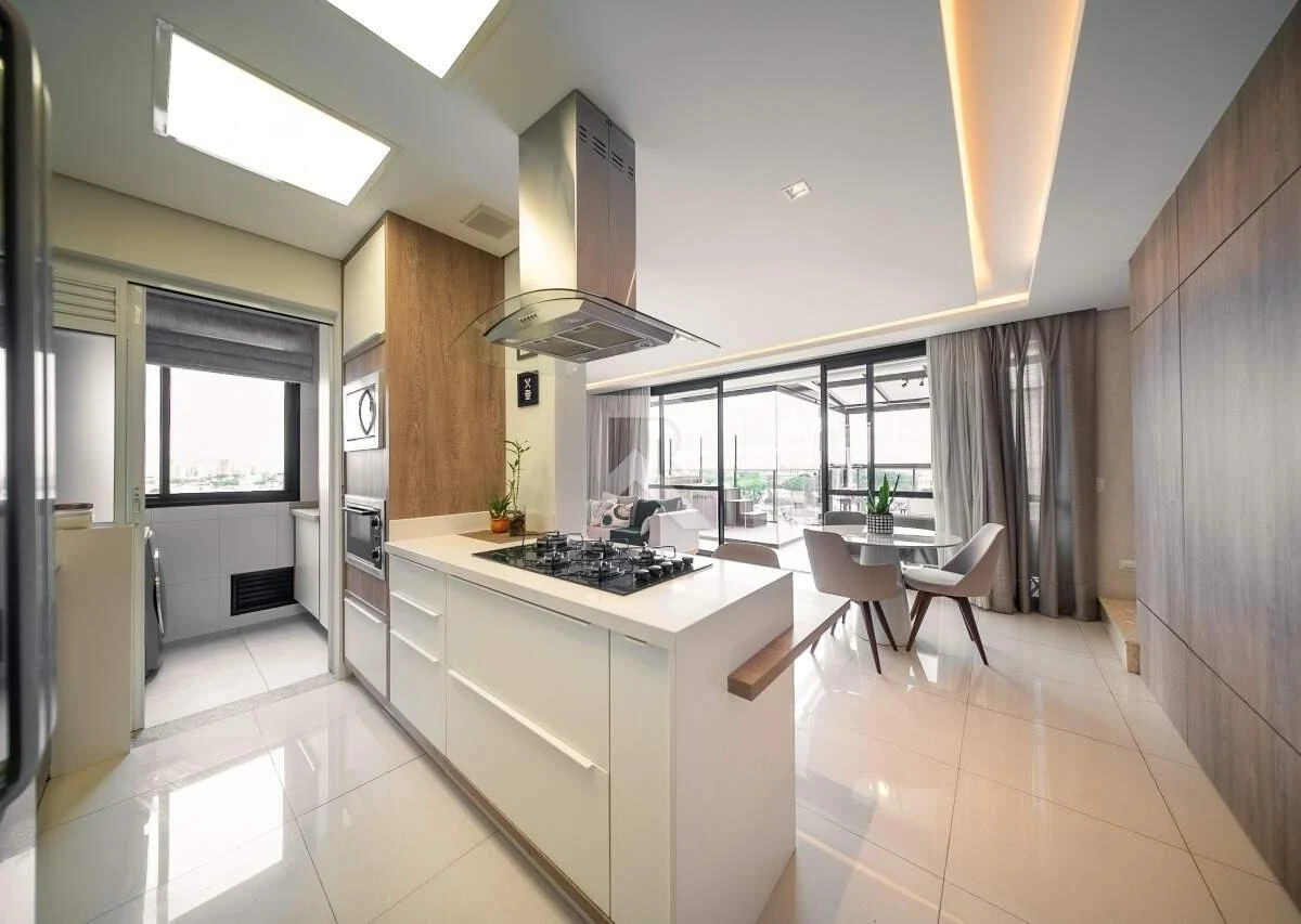 Furnished apartment, 150 m², with a glass-enclosed balcony — photo 15